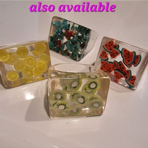 New URBAN OUTFITTERS Turquoise Stone Acrylic Ring - Picture 8 of 8